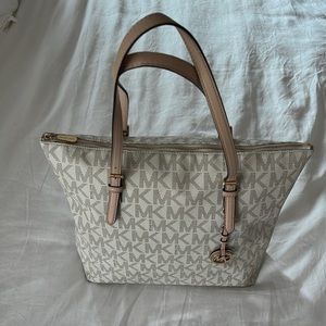 Michael Kors Signature tote